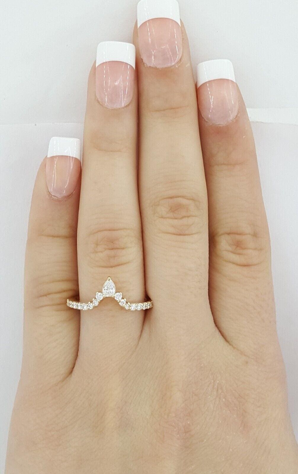 Pear Brilliant Cut Diamond "V" 0.40 ct 14k Yellow Gold Anniversary Band / Ring