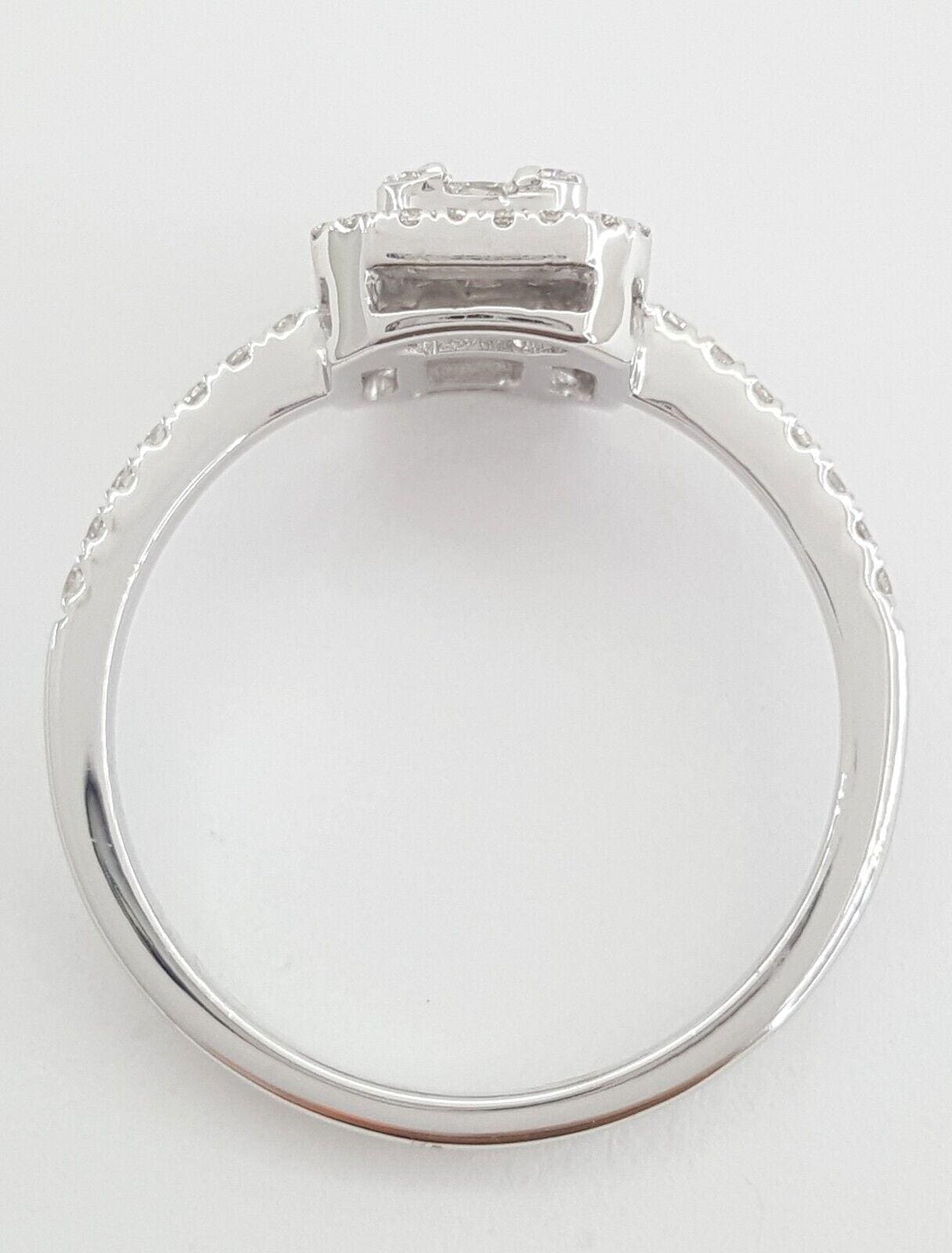 Baguette Cut Diamond 0.5 ct Halo 18k White Gold Engagement / Right Hand Ring
