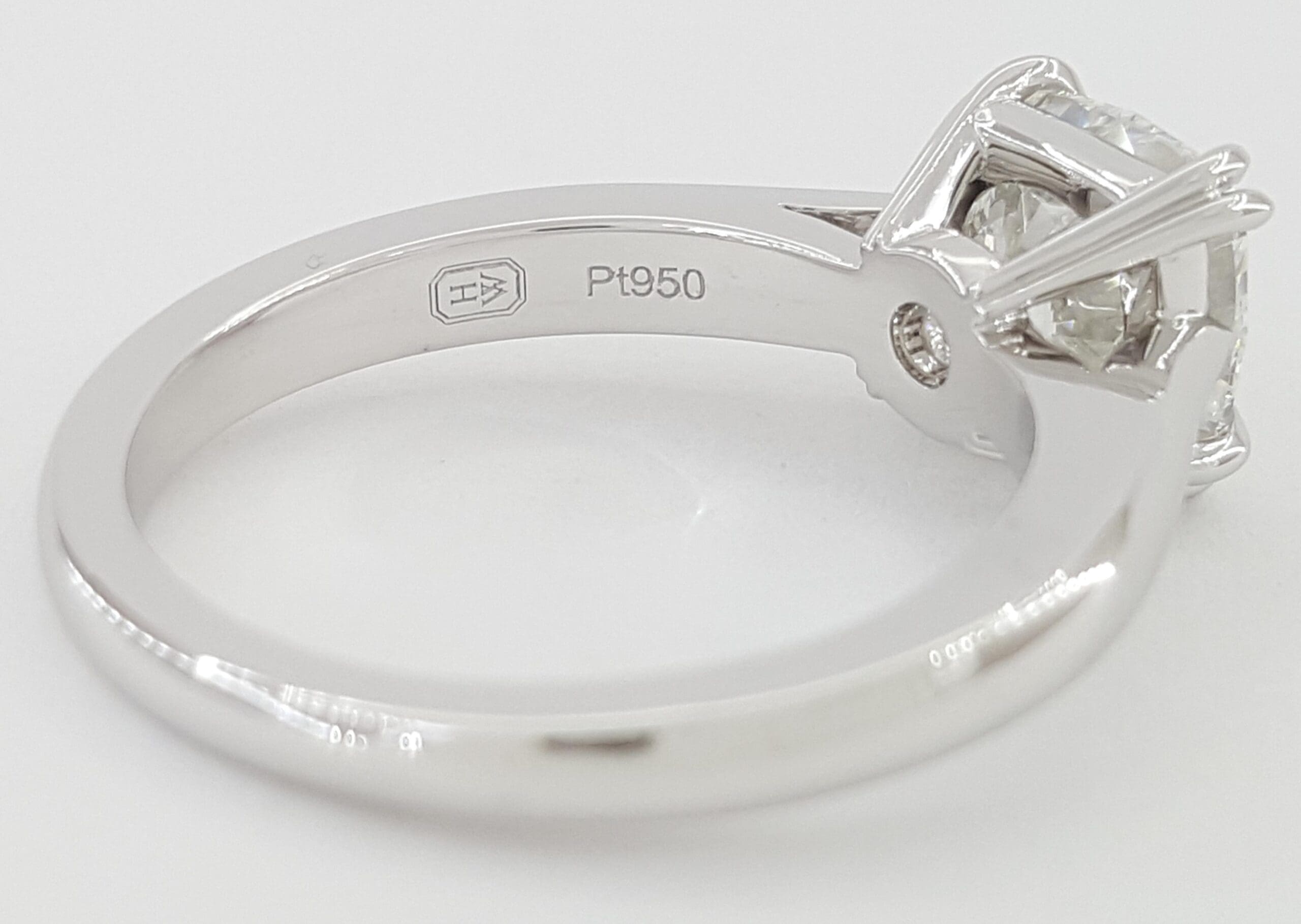 Harry Winston Solitaire Cushion Diamond Engagement Ring 1.90 ct Retail $53.5K