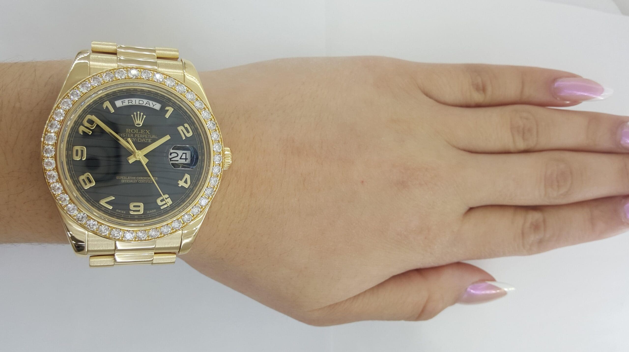 Rolex Day-Date II President 218348 18K Gold 41 mm Factory Diamond Wave Dial