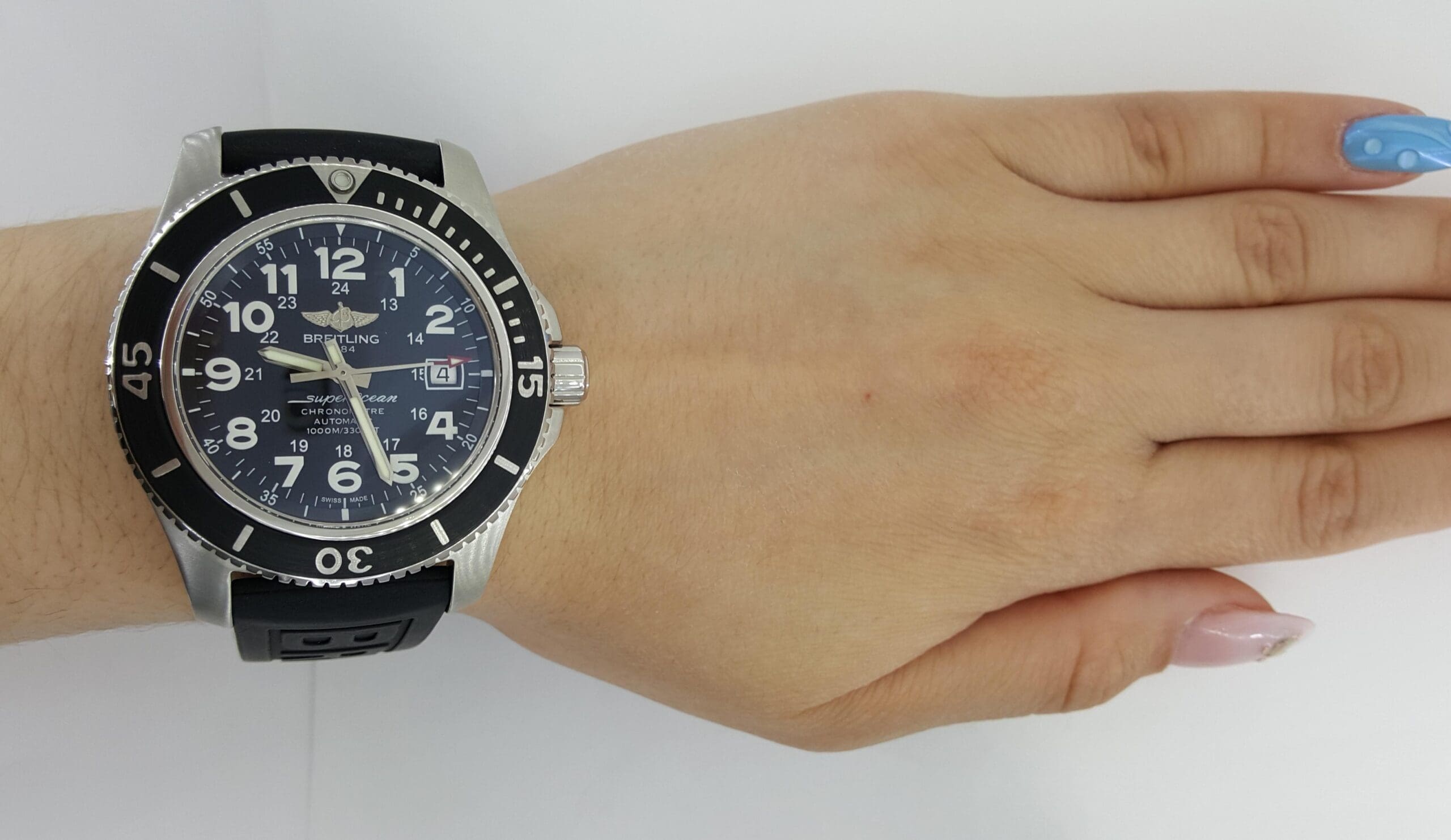 Breitling Superocean II Automatic Watch 44 mm A17392 Black Dial Extra Strap