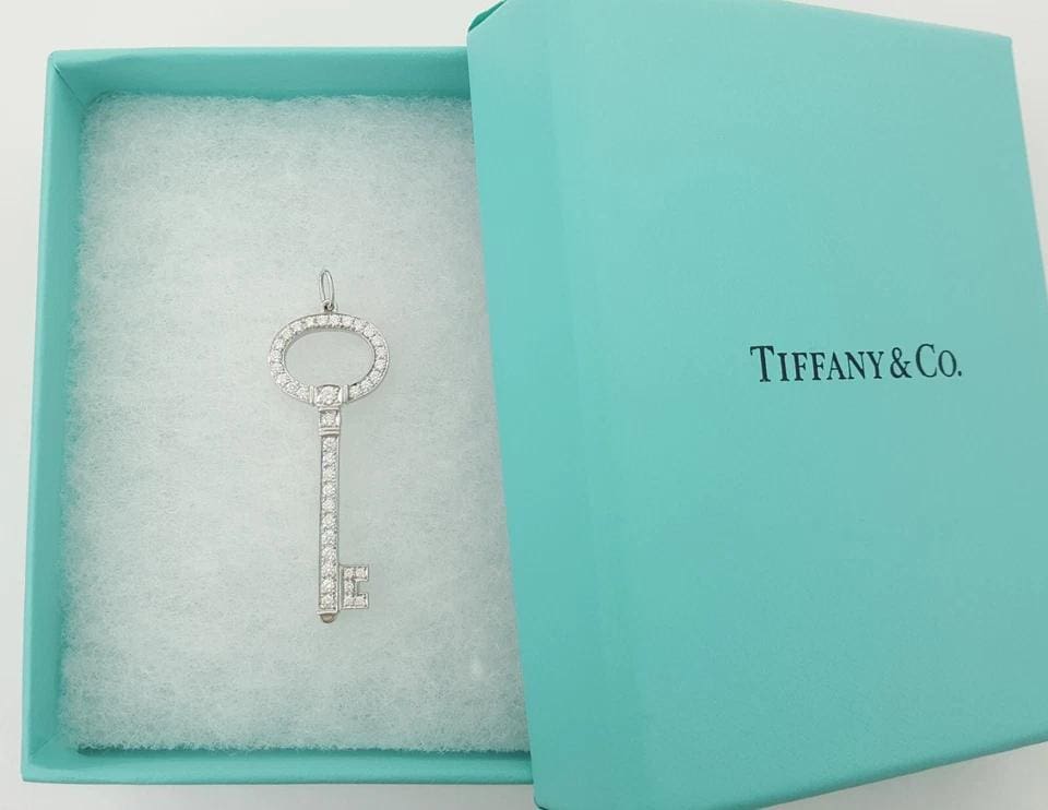 Tiffany & Co. Keys Oval Top Diamond Key Pendant Platinum 0.58 ct 1.5" Retail 7K