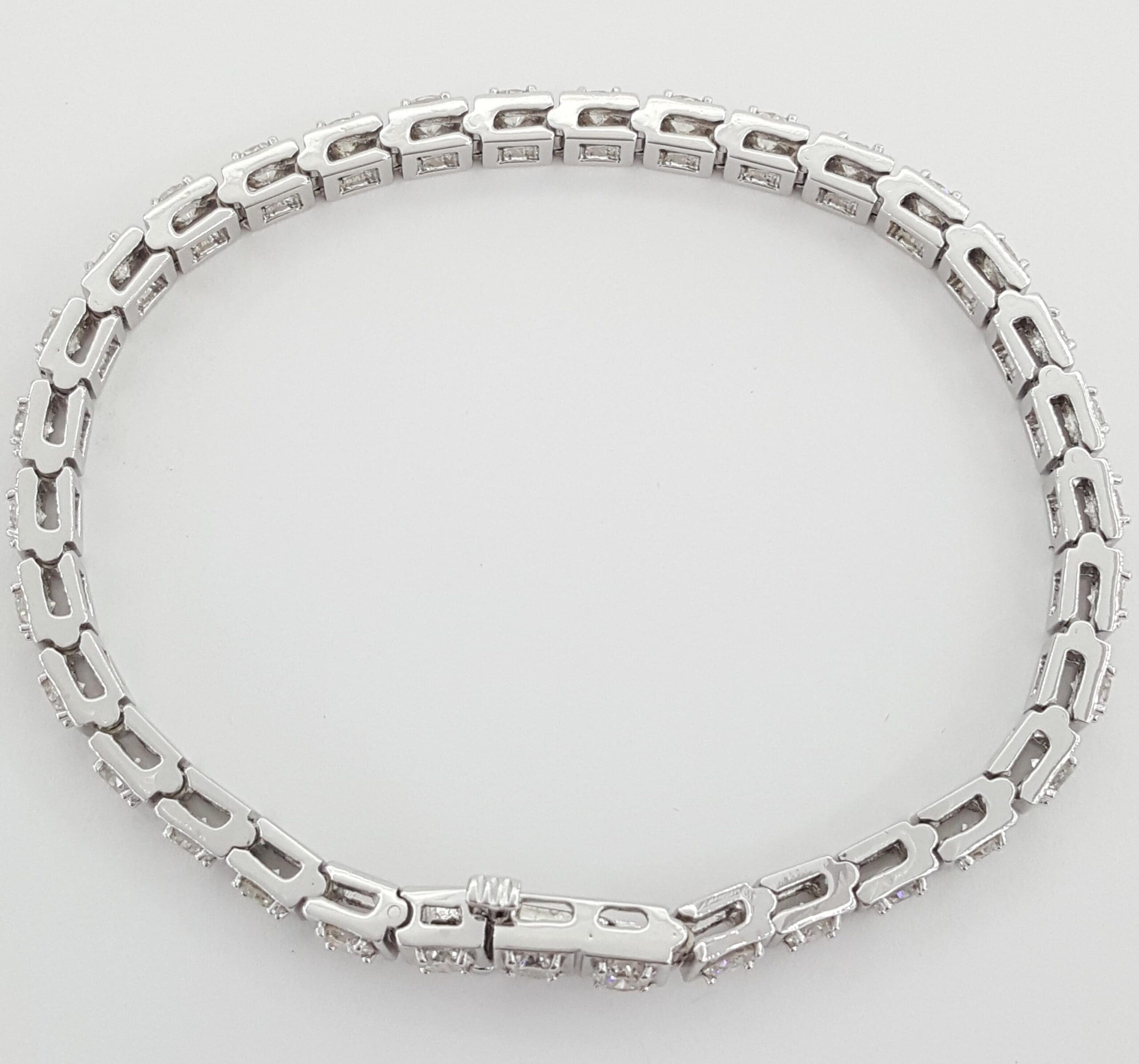 Round Brilliant Diamond Straight Line Tennis Bracelet 5.5 ct 14K White Gold