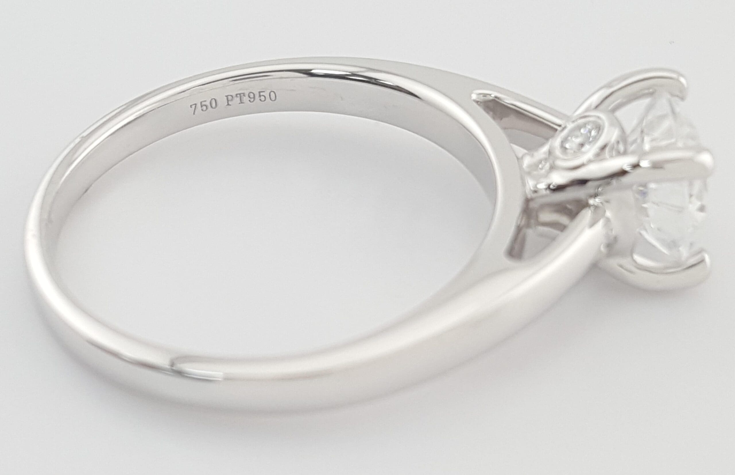 Ritani 1RZ7234 Cathedral Surprise Semi-Mount Engagement Ring 18k Gold Rtl $1492