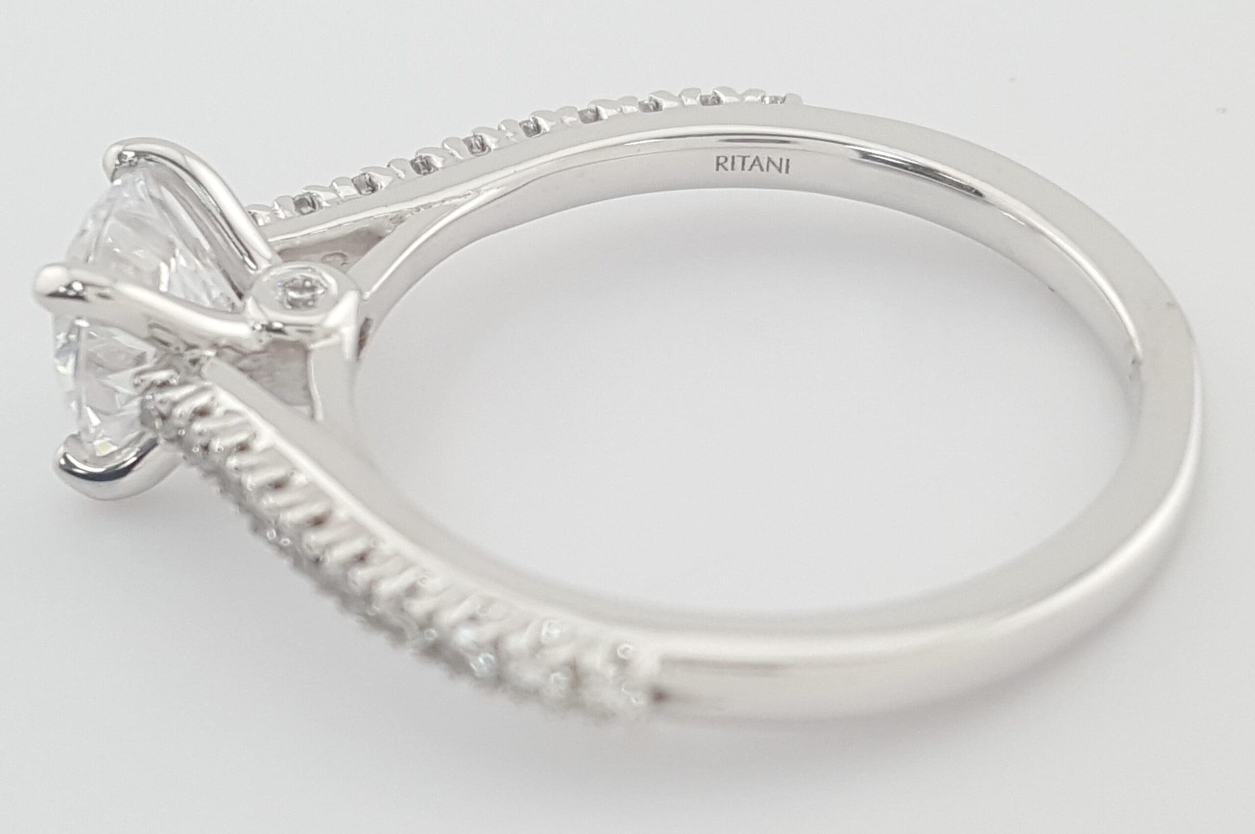 Ritani 1RZ2498 Semi-Mount Diamond Engagement Ring 0.24ct 14k White Gold Rt $1666