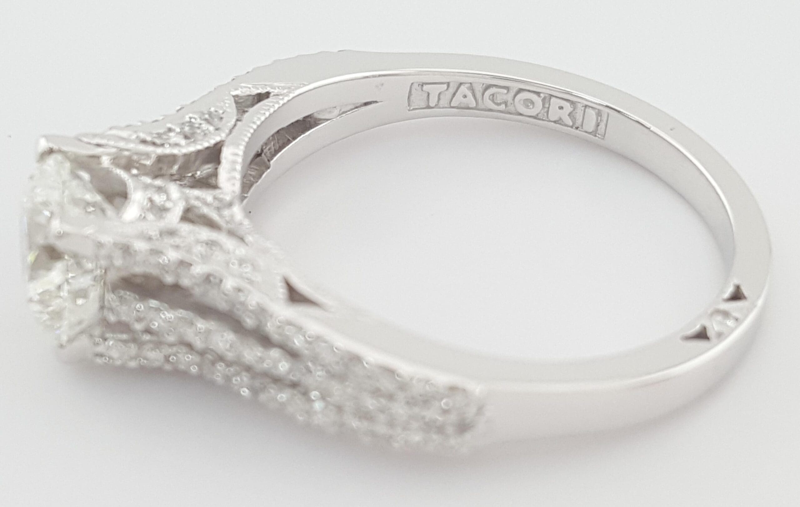 Tacori Round Diamond Engagement Ring 1.36ct 18K White Gold Rtl $11,500