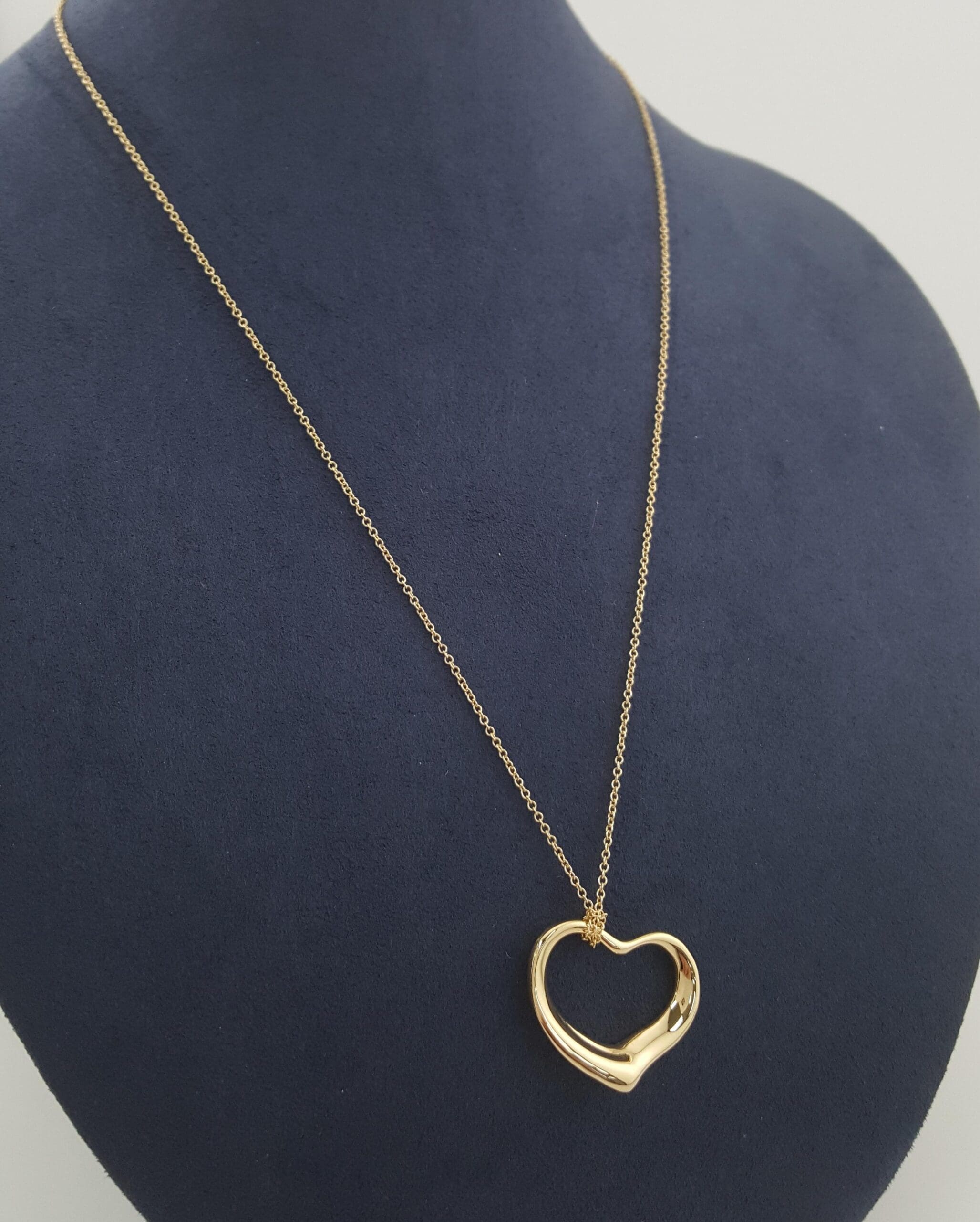 Tiffany & Co Elsa Peretti® 18K Yellow Gold Medium 22mm Open Heart Pendant 18"