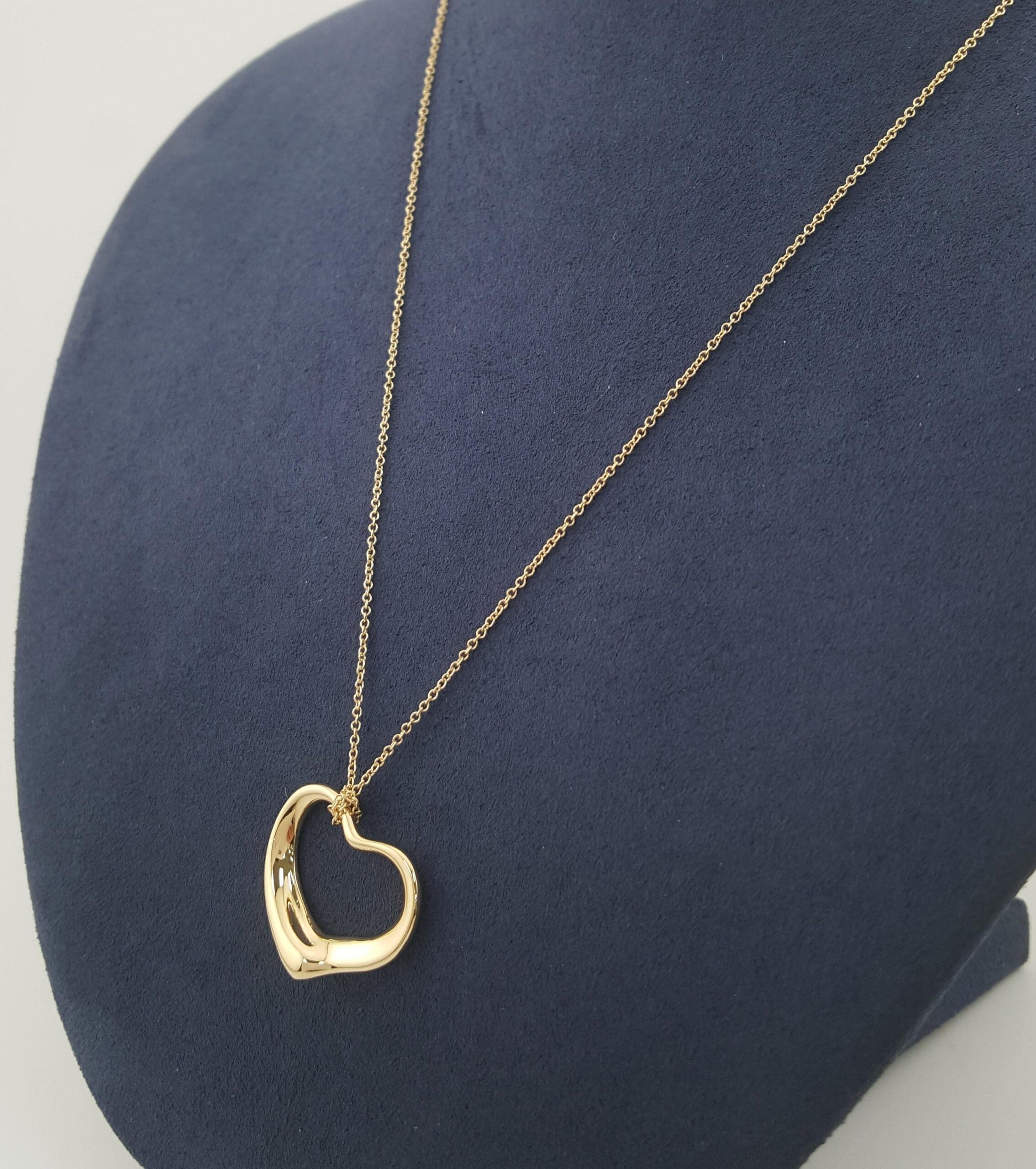Tiffany & Co Elsa Peretti® 18K Yellow Gold Medium 22mm Open Heart Pendant 18"