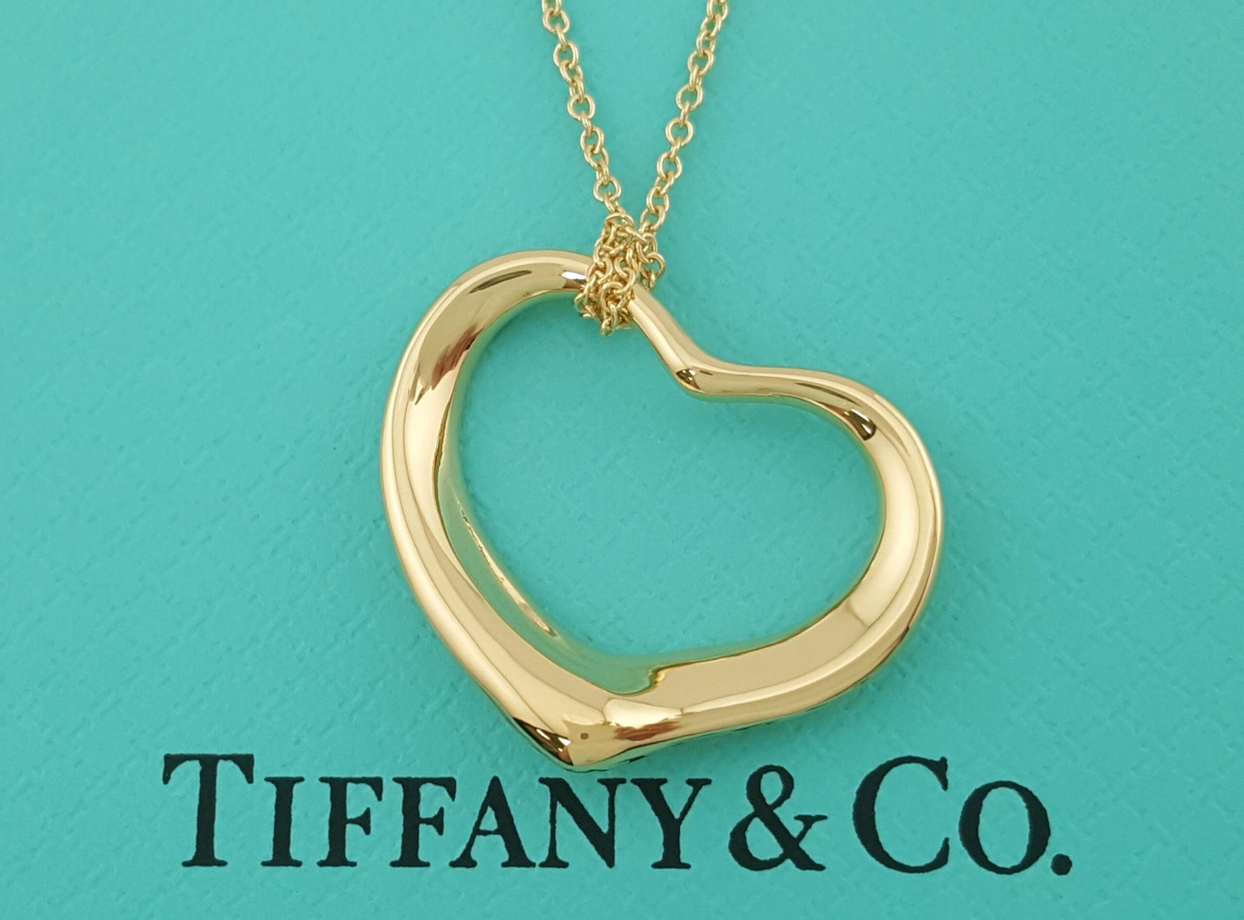 Tiffany & Co Elsa Peretti® 18K Yellow Gold Medium 22mm Open Heart Pendant 18"