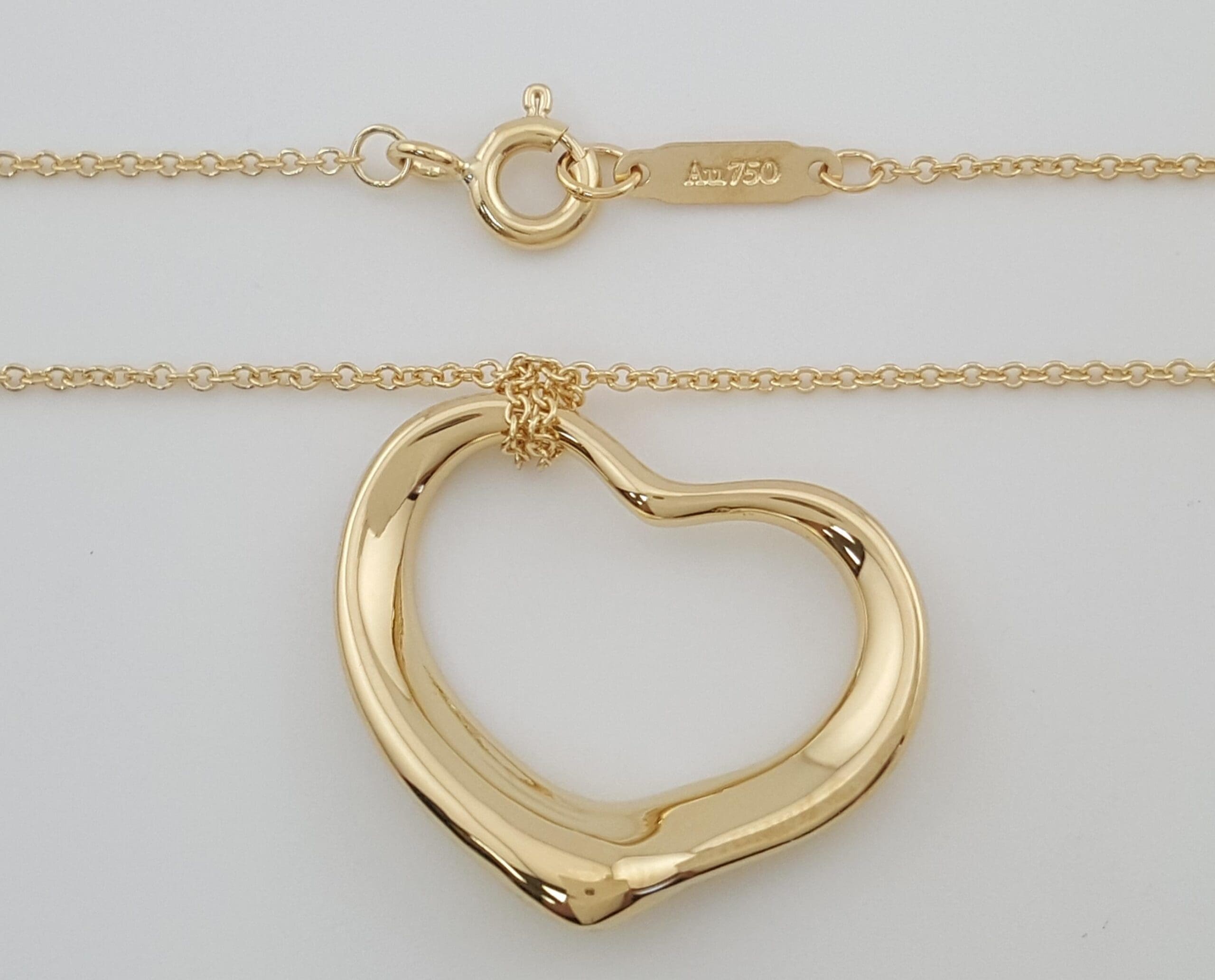 Tiffany & Co Elsa Peretti® 18K Yellow Gold Medium 22mm Open Heart Pendant 18"