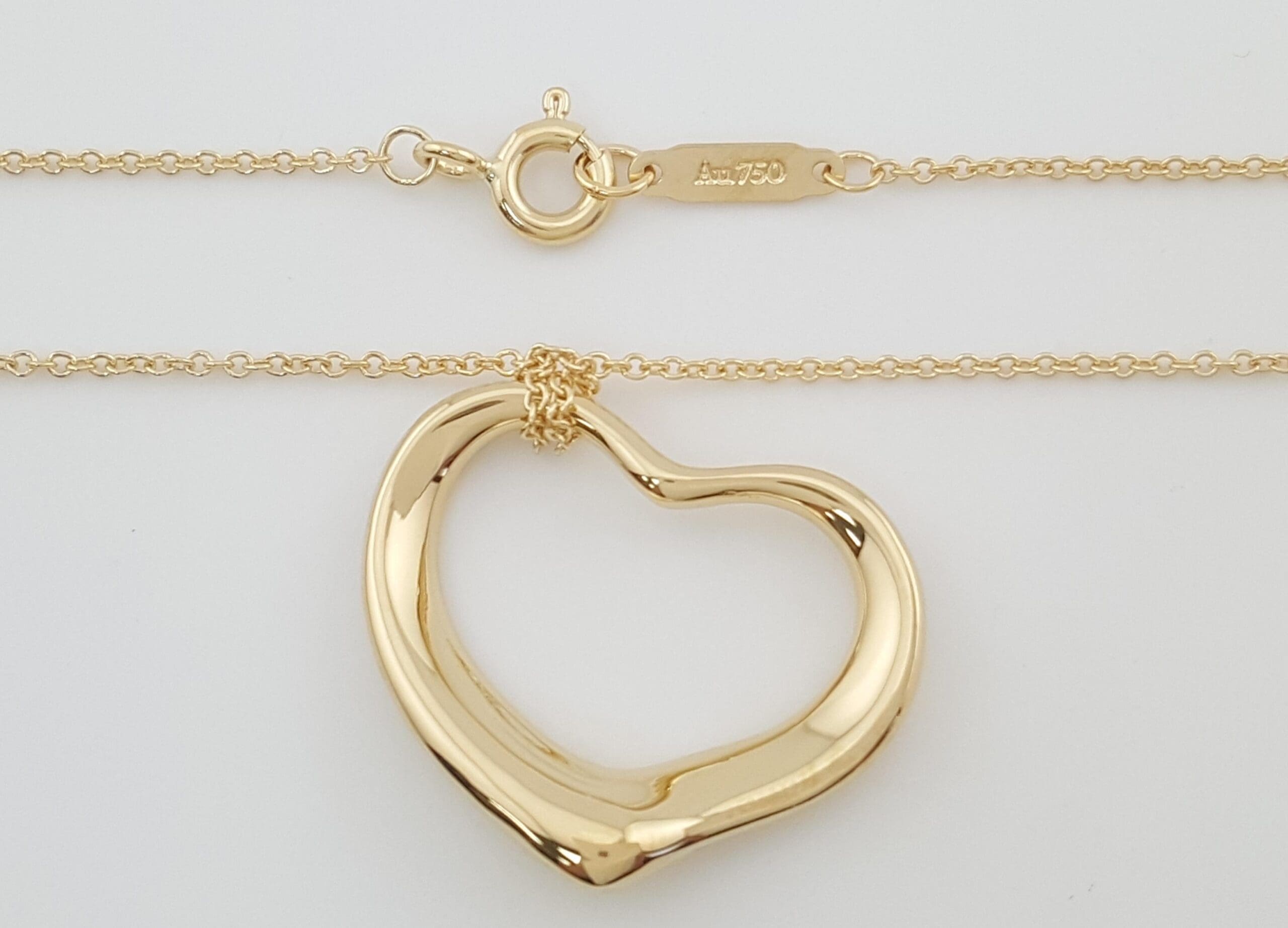 Tiffany & Co Elsa Peretti® 18K Yellow Gold Medium 22mm Open Heart Pendant 18"