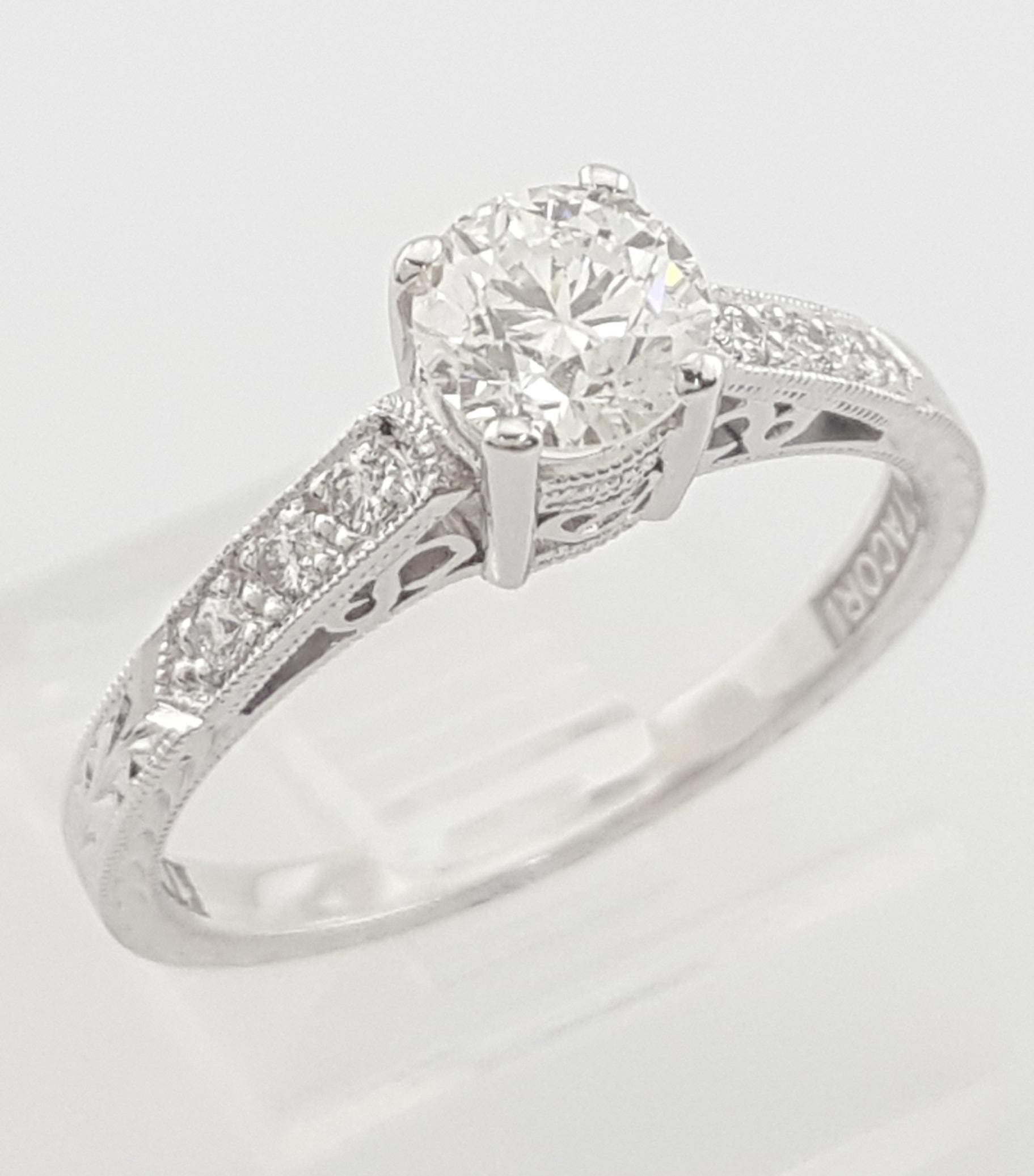 Simply Tacori Round Solitaire Engagement Ring 67299 18K Gold 0.69 ct Rtl $4,500