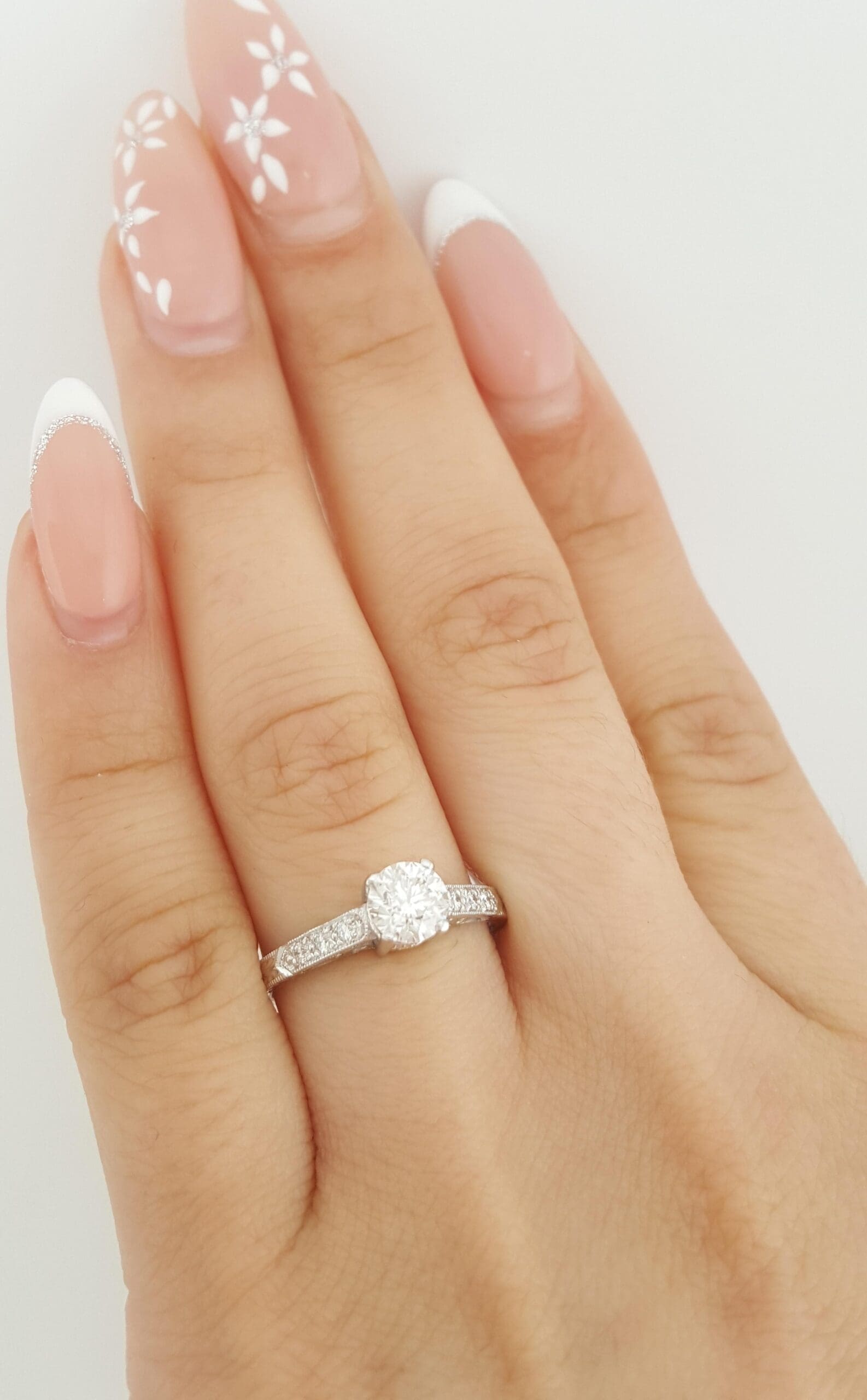 Simply Tacori Round Solitaire Engagement Ring 67299 18K Gold 0.69 ct Rtl $4,500