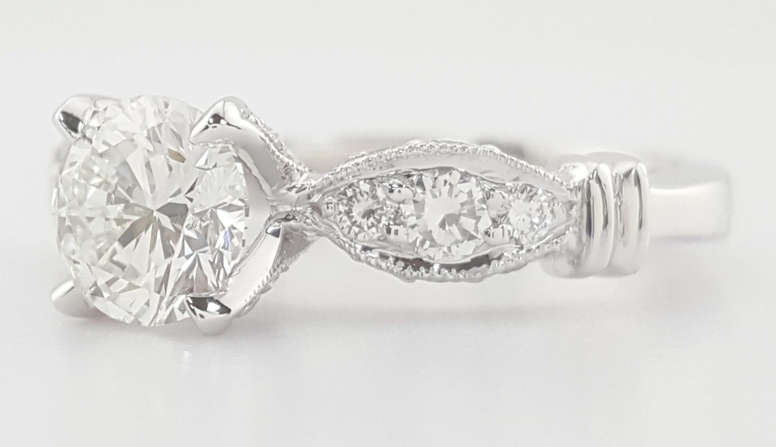 Tacori Round Diamond 67264 Engagement Ring 1.42 ct Platinum Retail $10,200