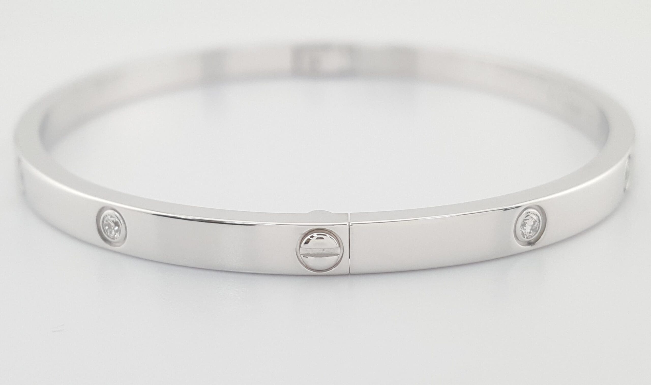 Cartier LOVE 18K White Gold 10 Diamonds 0.21 ct Small Bracelet SZ 17 Rtl $11,700