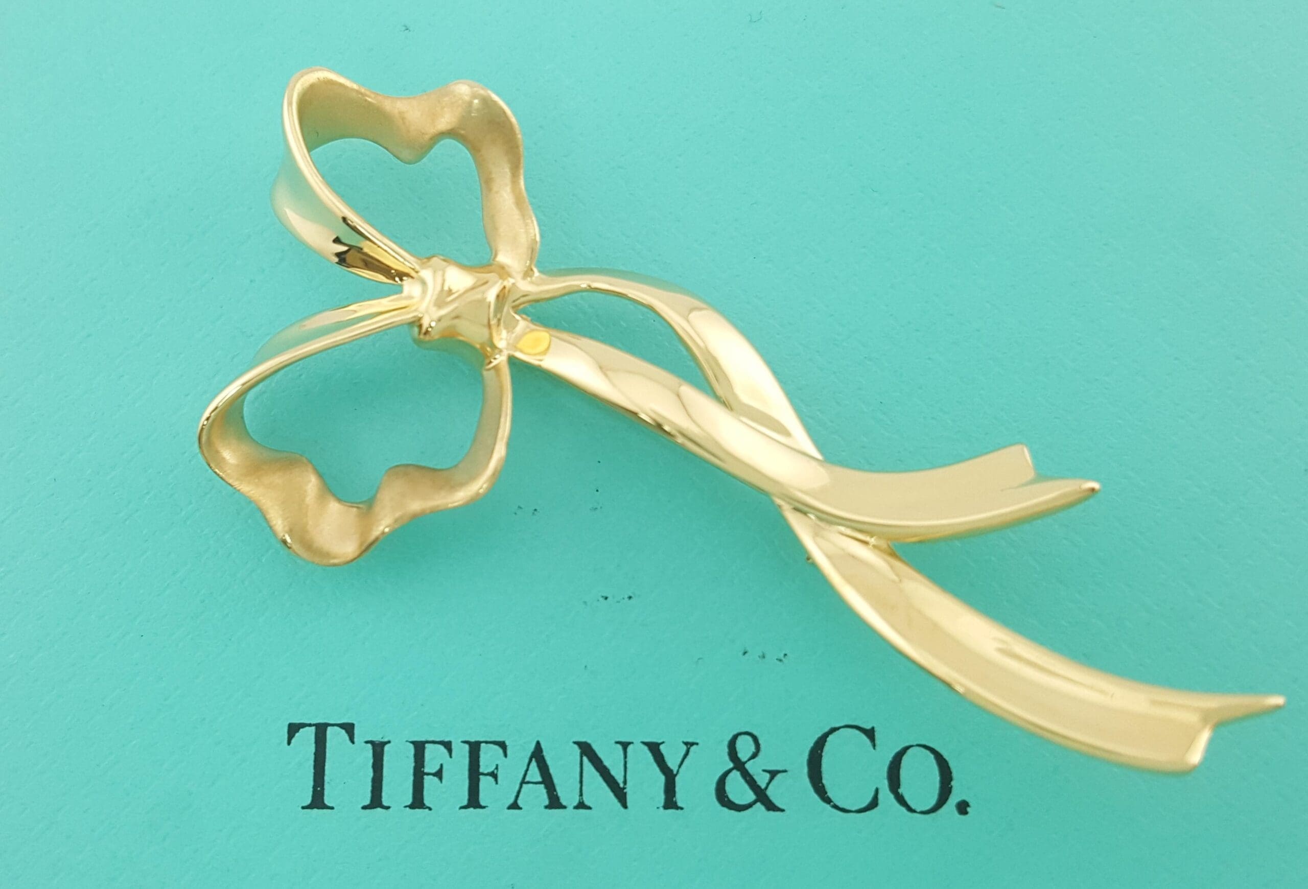 Vintage Tiffany & Co 18K Yellow Gold Ribbon Bow Brooch 2.2" 8.5 Grams