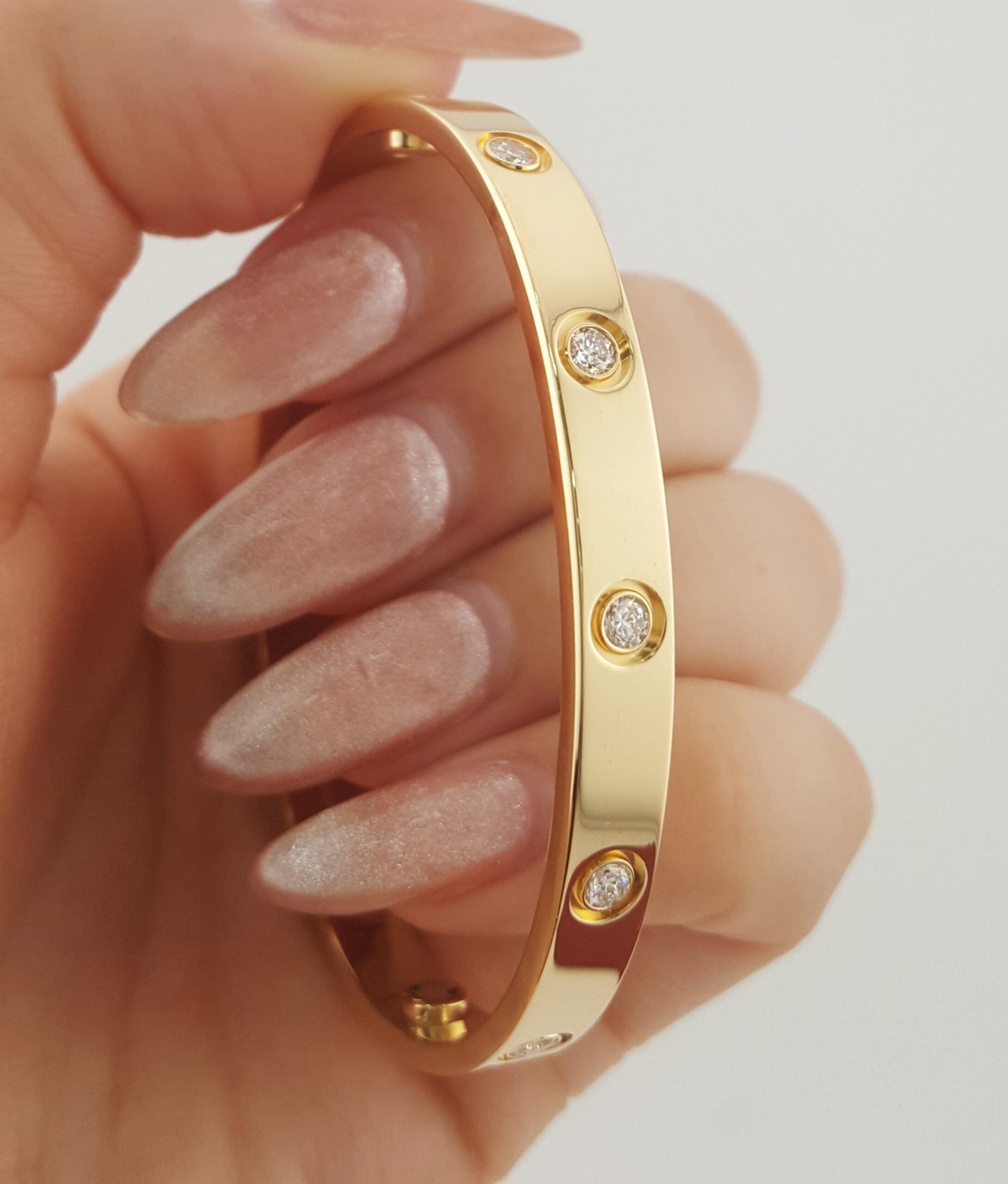 Cartier LOVE 18K Yellow Gold 10 Diamonds 0.96 ct Bracelet SZ 17 Rtl $19,200