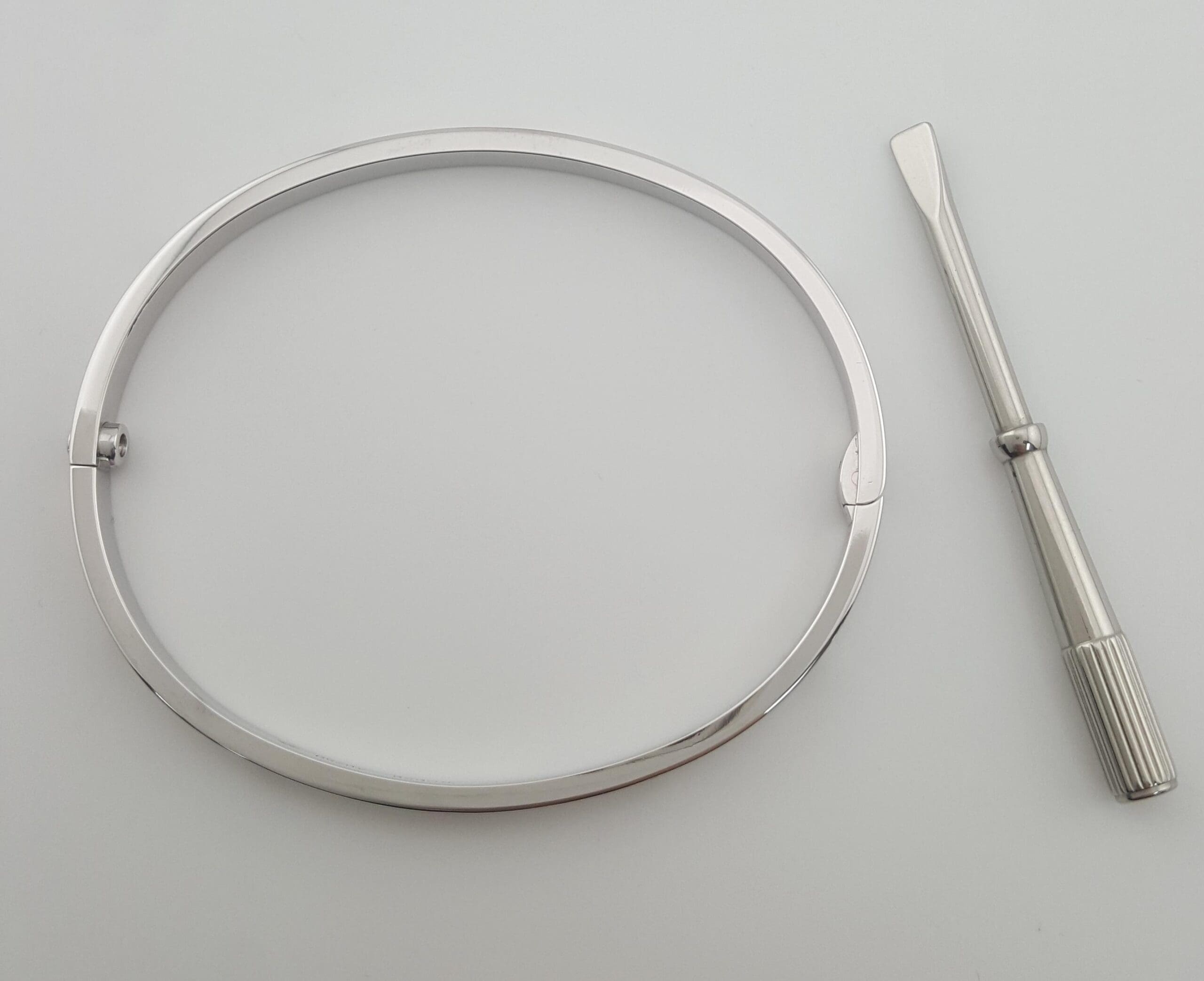 Cartier LOVE 18K White Gold 10 Diamonds 0.21 ct Small Bracelet SZ 17 Rtl $11,700