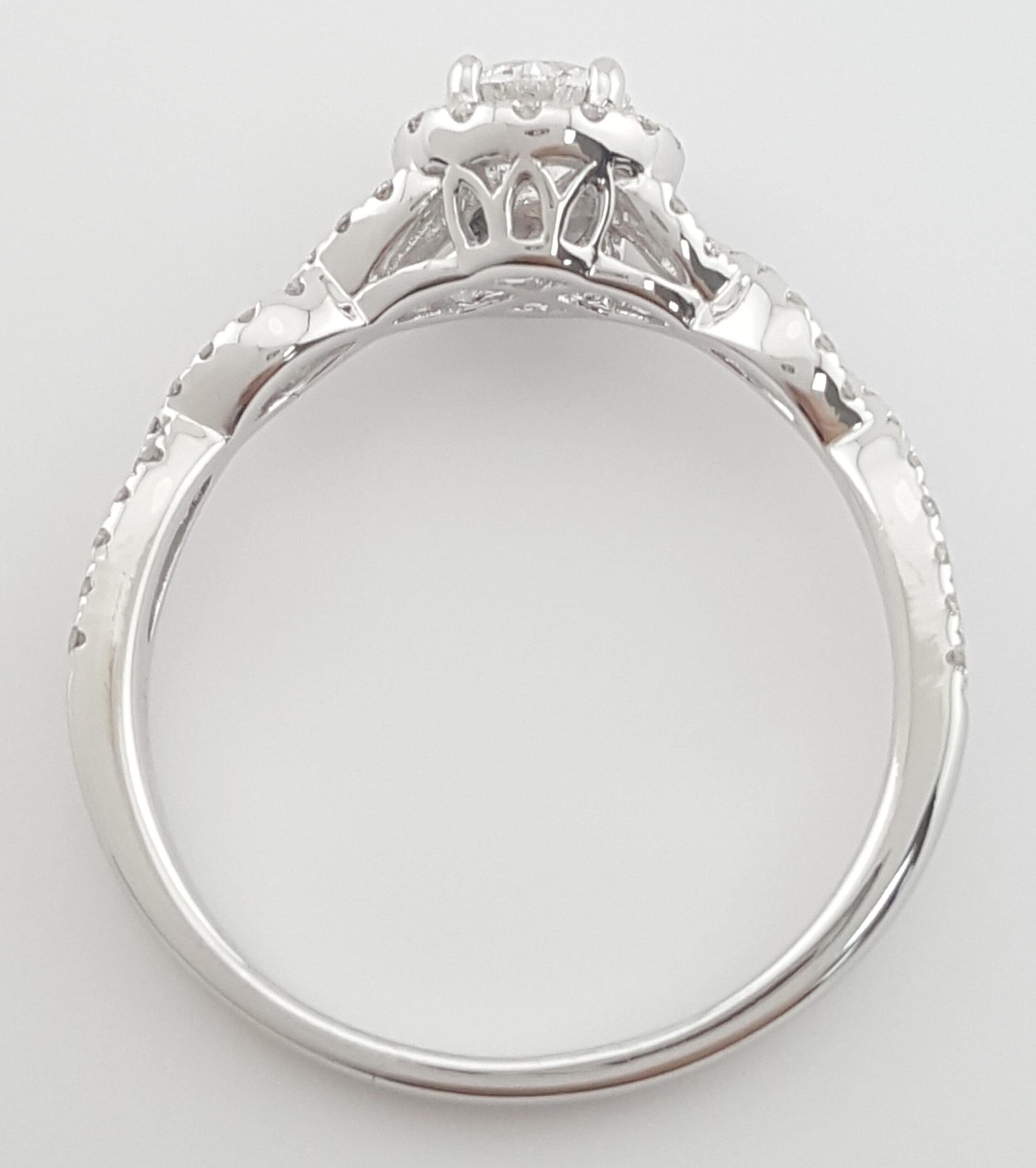 The Leo First Light Round Diamond Halo Engagement Ring 0.88 ct 14K W Gold $4,600