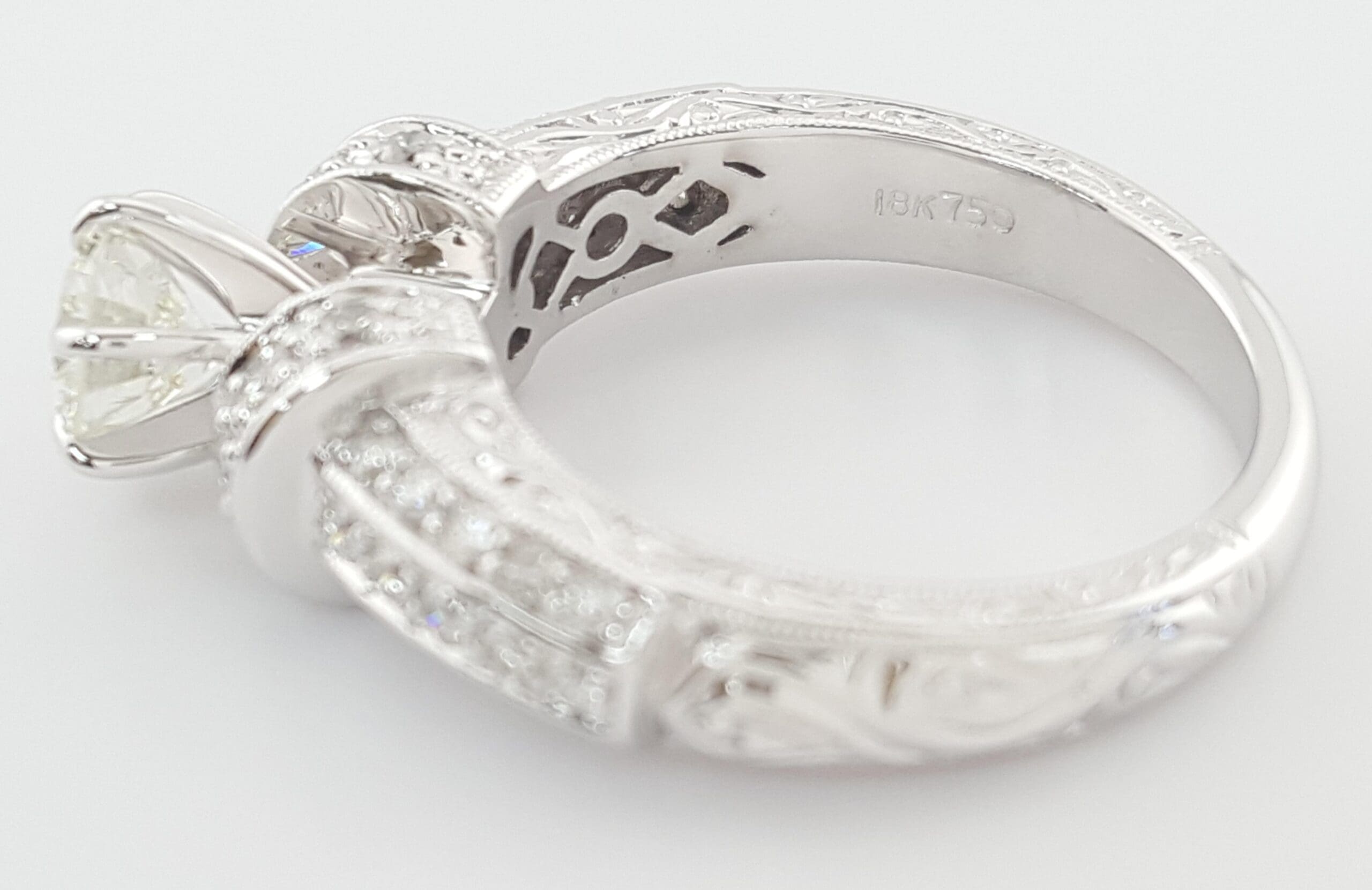 Vintage Round Diamond Engagement Ring 1.3 ct 18k White Gold Retail $5,995