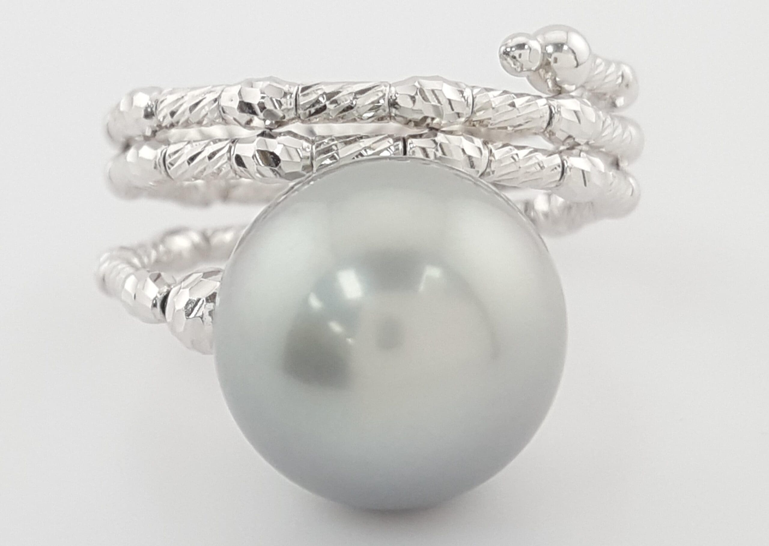 Tahitian Black Pearl 18k White Gold Flexible Ring 11.3 mm Pearl 3.2 Grams