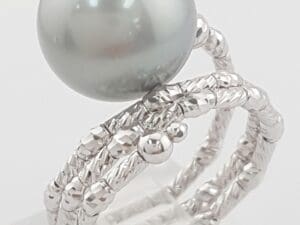 Tahitian Black Pearl 18k White Gold Flexible Ring 11.3 mm Pearl 3.2 Grams