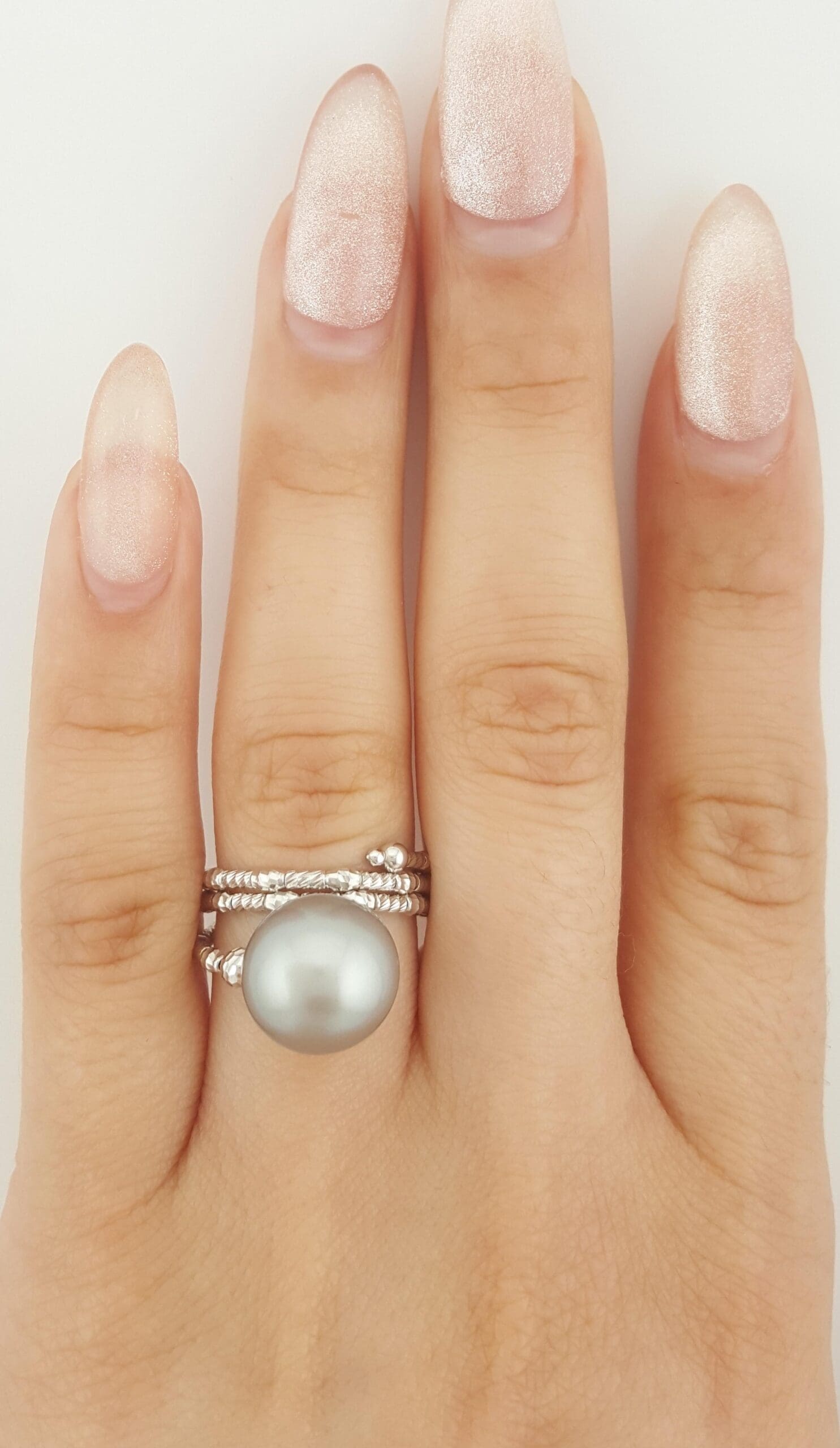 Tahitian Black Pearl 18k White Gold Flexible Ring 11.3 mm Pearl 3.2 Grams