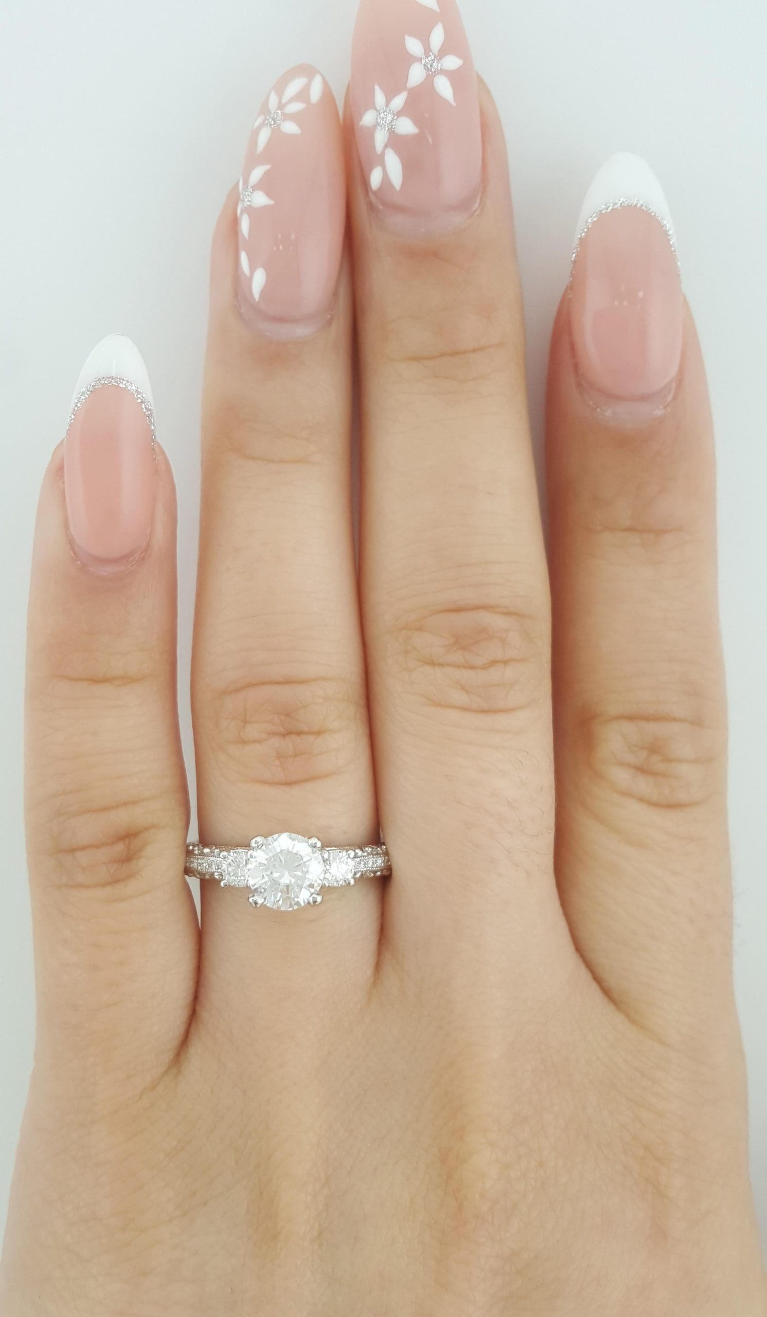 Tacori Crescent 3-Stone Semi-Mount Engagement Ring 0.31 ct Platinum Rtl $4,240