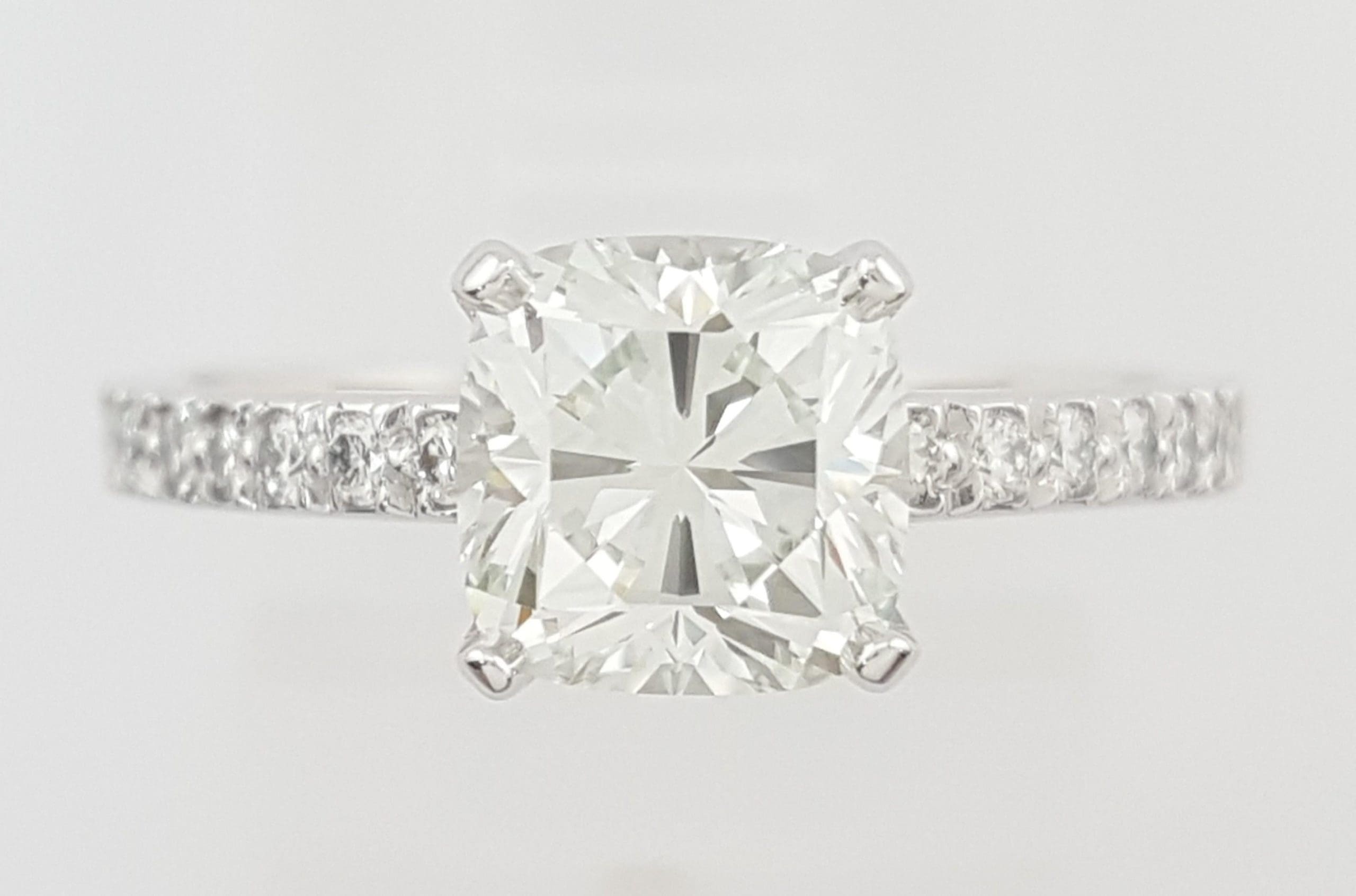 Tiffany & Co Novo Cushion Cut Diamond Engagement Ring 1.55 ct Plat Rtl $20,200