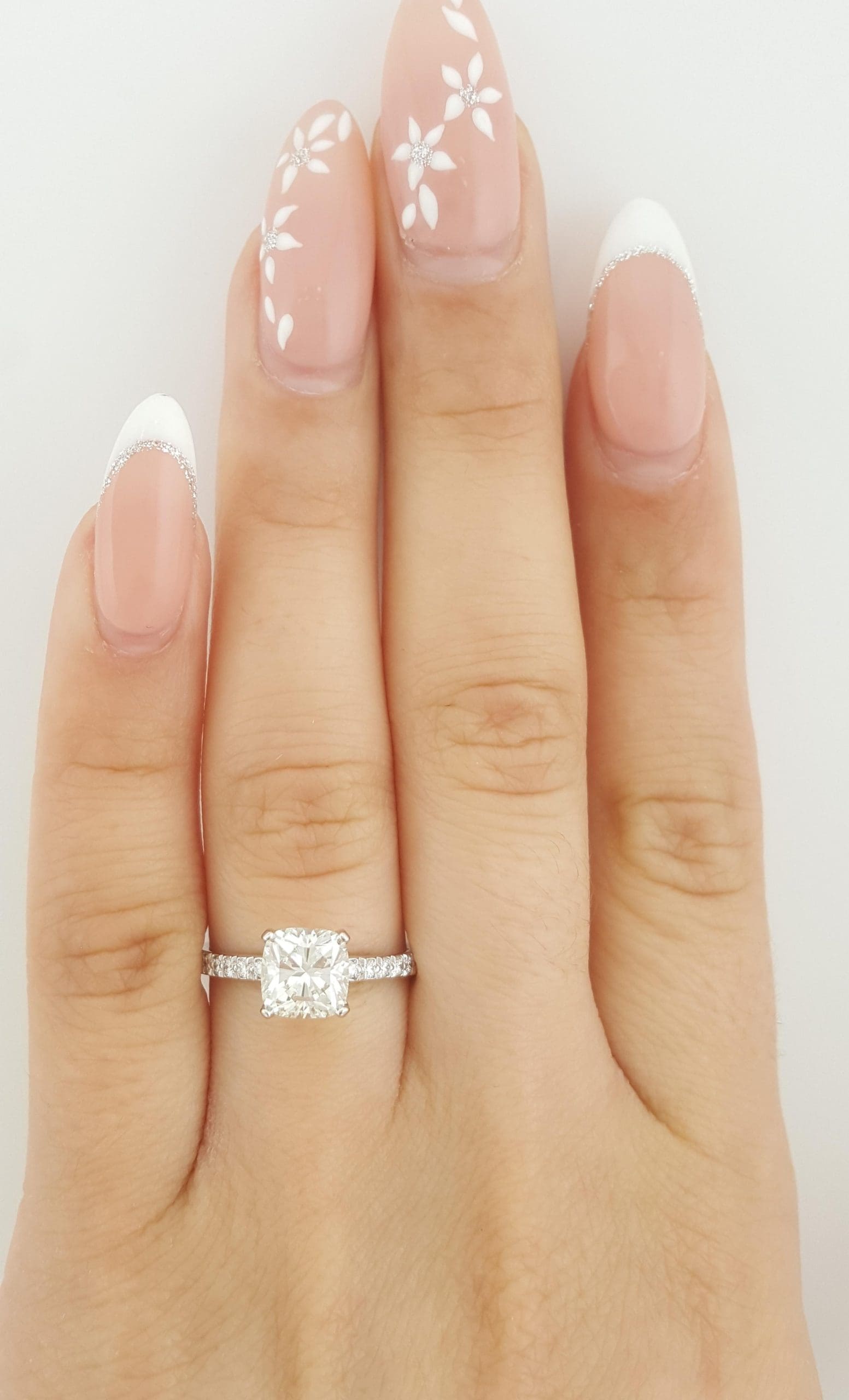 Tiffany & Co Novo Cushion Cut Diamond Engagement Ring 1.55 ct Plat Rtl $20,200
