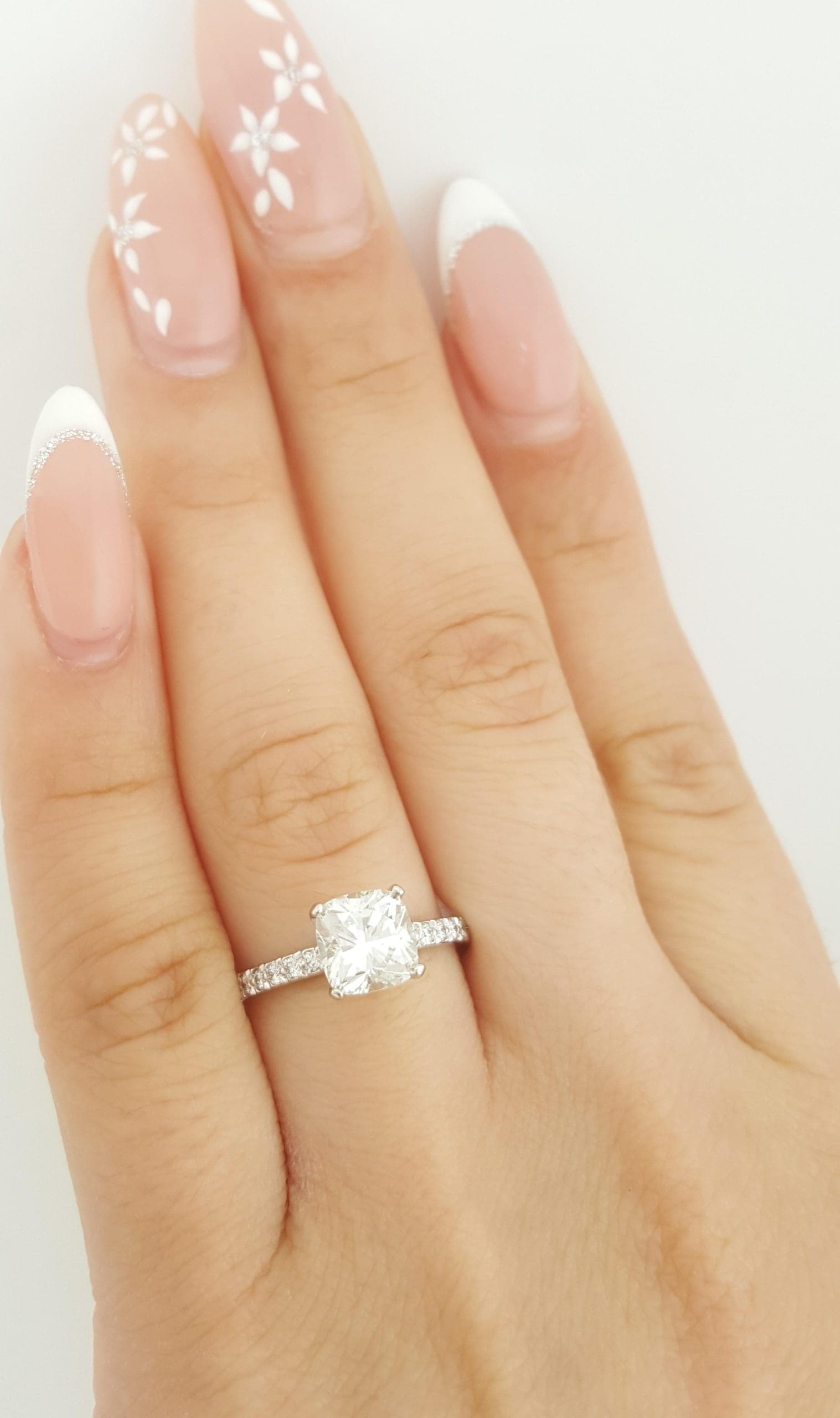 Tiffany & Co Novo Cushion Cut Diamond Engagement Ring 1.55 ct Plat Rtl $20,200