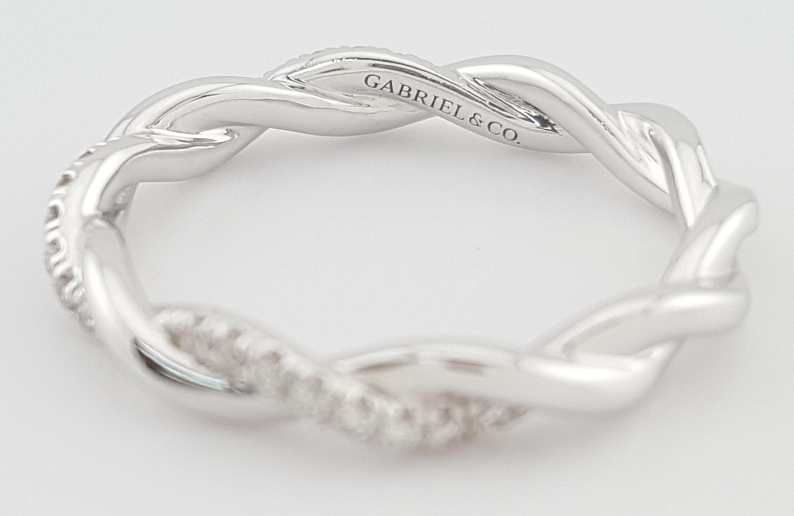 Gabriel & Co Round Brilliant Diamond Twisted Wedding Band 0.14 ct 14k Rtl $2,050