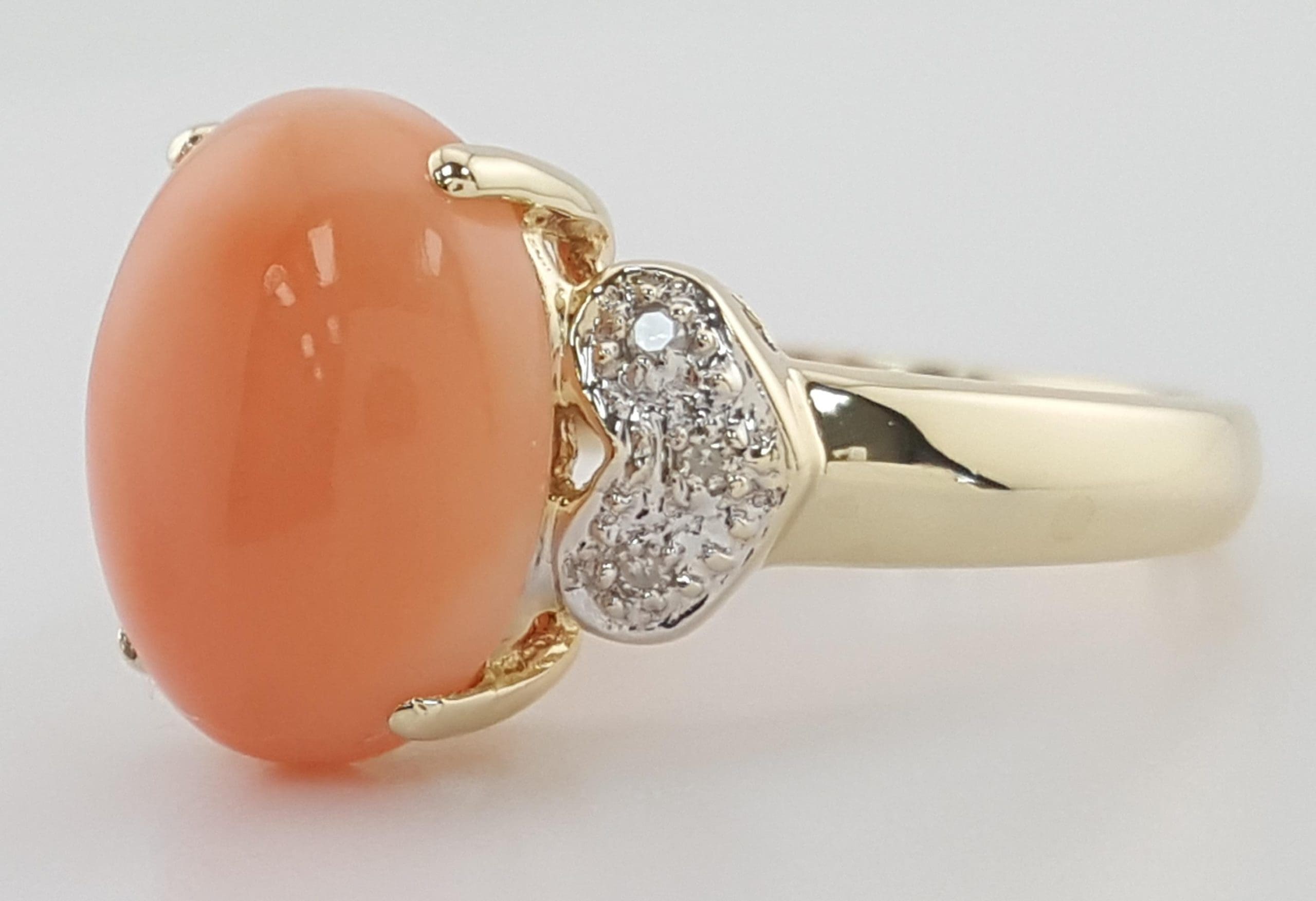 Vintage Coral Diamond Ring 14K Yellow Gold 12.2 x 10.2 mm