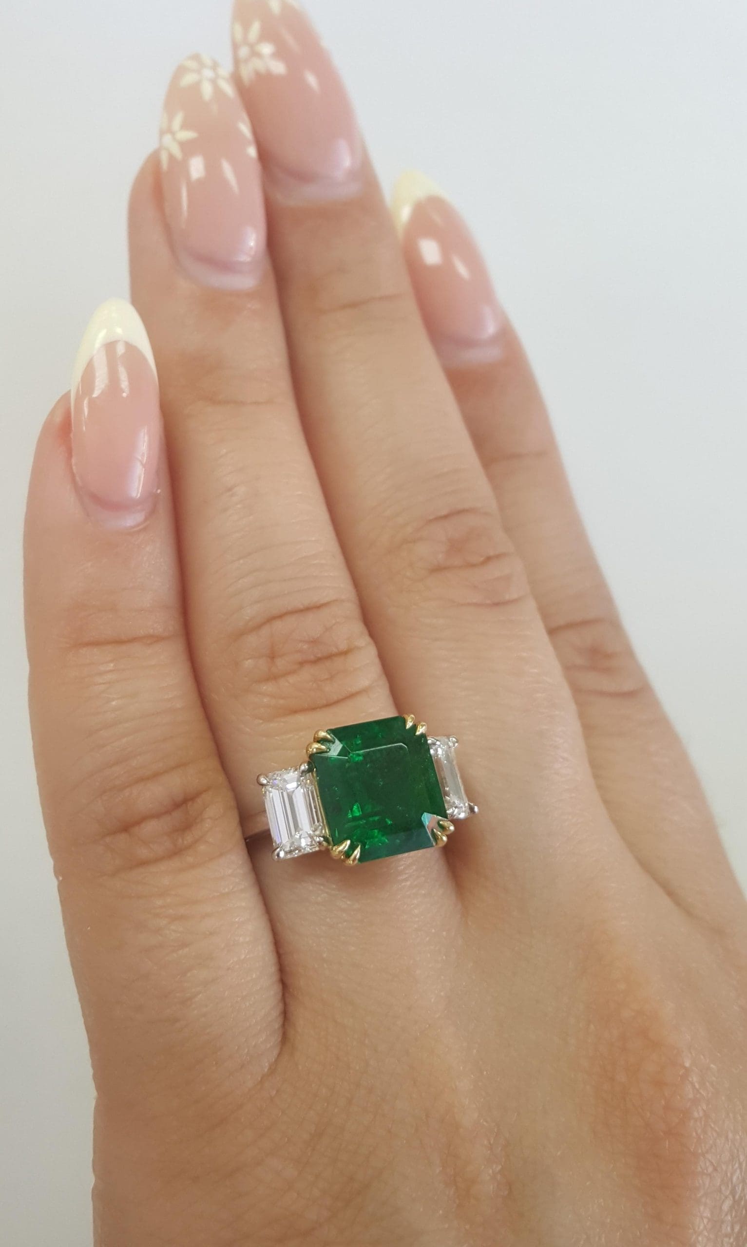 Vintage Tiffany & Co. Three 3 Stone Emerald Ring 5.71 ct Platinum & 18k 1980's