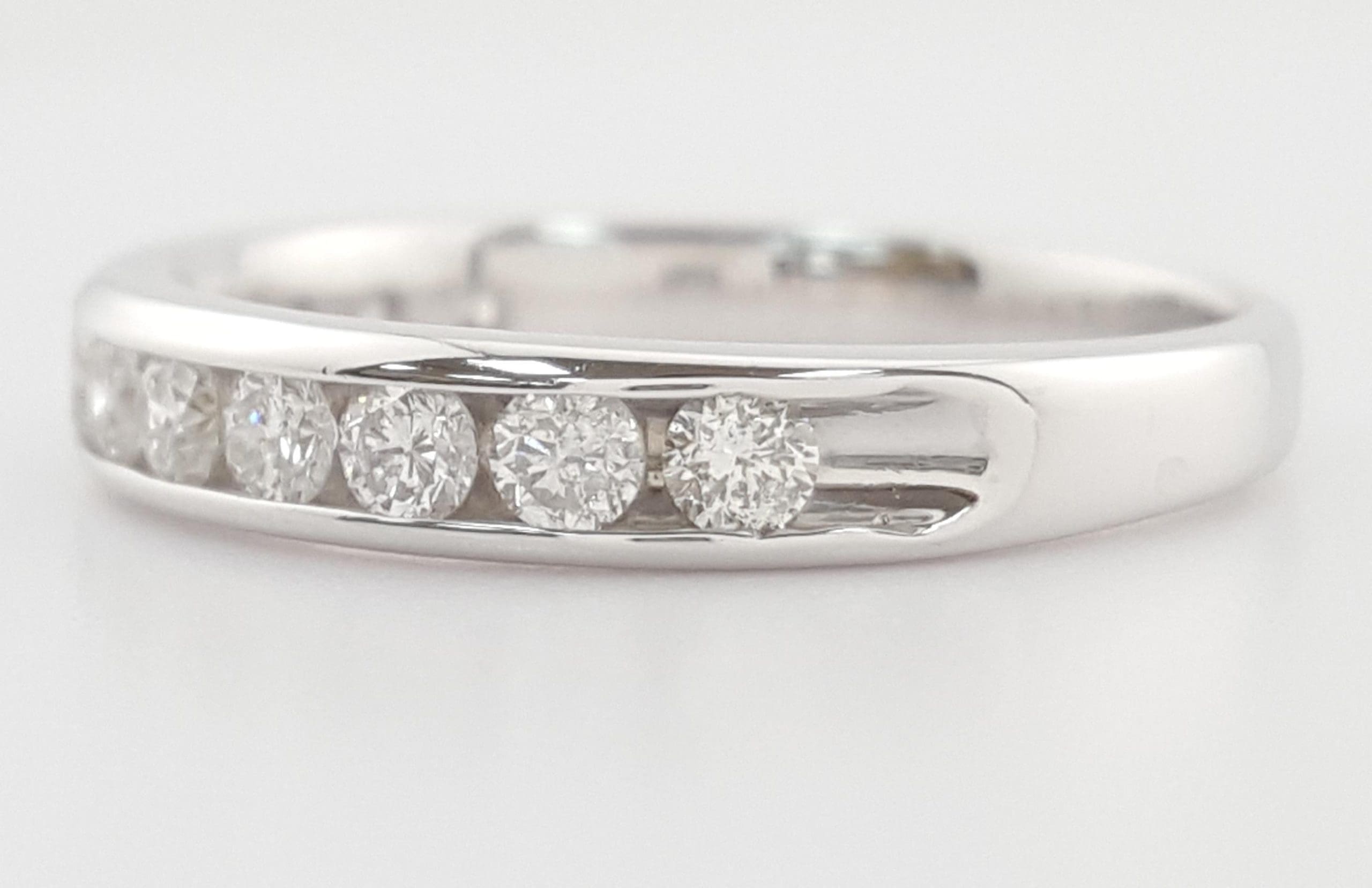 Round Diamond Channel Set 14k Wedding Band Ring 0.5 ct 3.2 mm