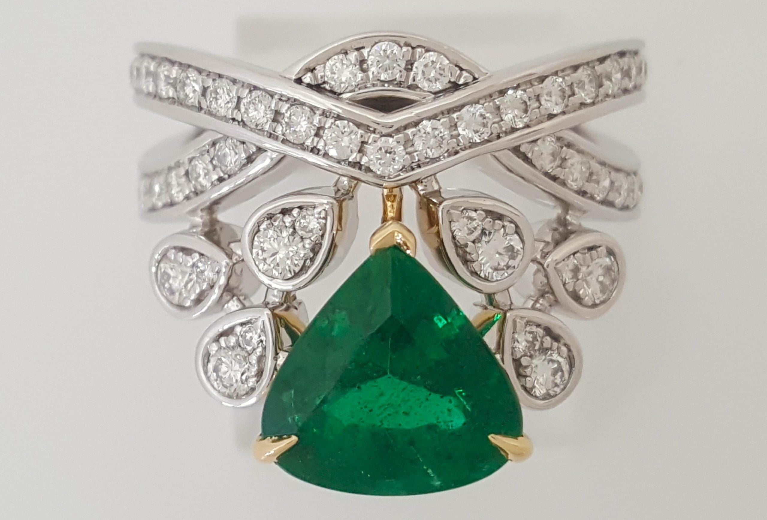 Green Emerald & Diamond Platinum & 18k Yellow Gold Ring 3.76 ct Rtl $40K