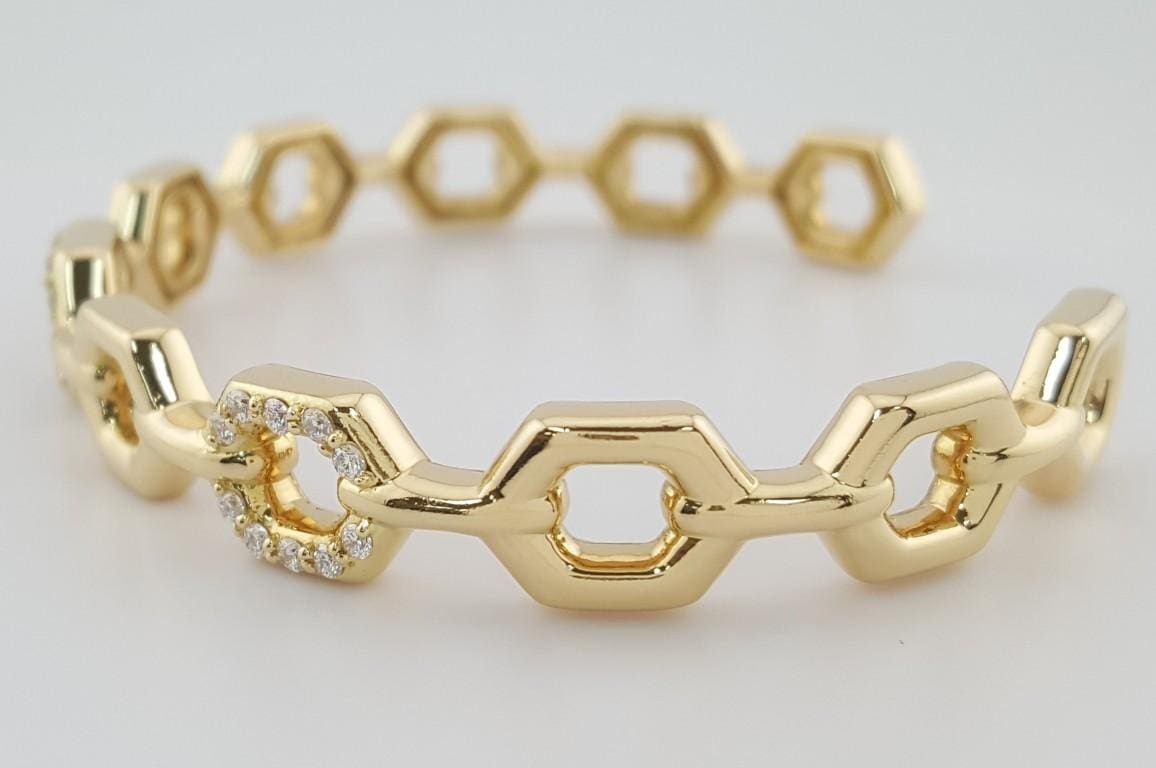 Gumuchian Honeybee Cuff Bangle 18K Yellow Gold Round Diamond 0.44 ct Retail $15K
