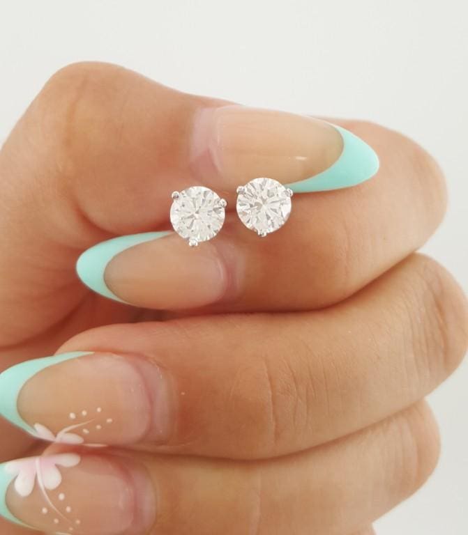Fire & Ice Natural Round Diamond Ideal Cut Stud Earrings 2.01 ct 18K Retail $24K